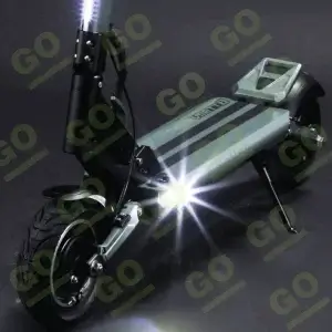 Vsett 88 LED Scooter Front Light - Gallery 2
