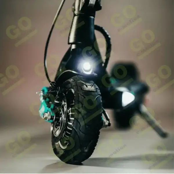 Vsett 99 LED Scooter Front Light (White) - Gallery 2