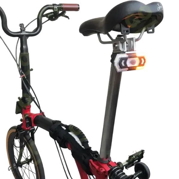 Rear light with turn signals for bike and scooter - Gallery 2