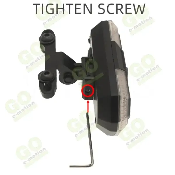 Rear light with turn signals for bike and scooter - Gallery 8